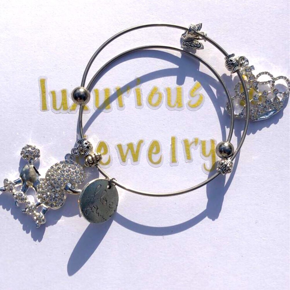 Casual bangle